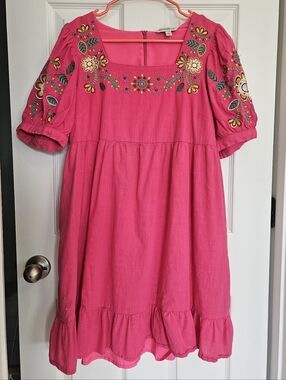 Davi & Dani Embroidered Dress
